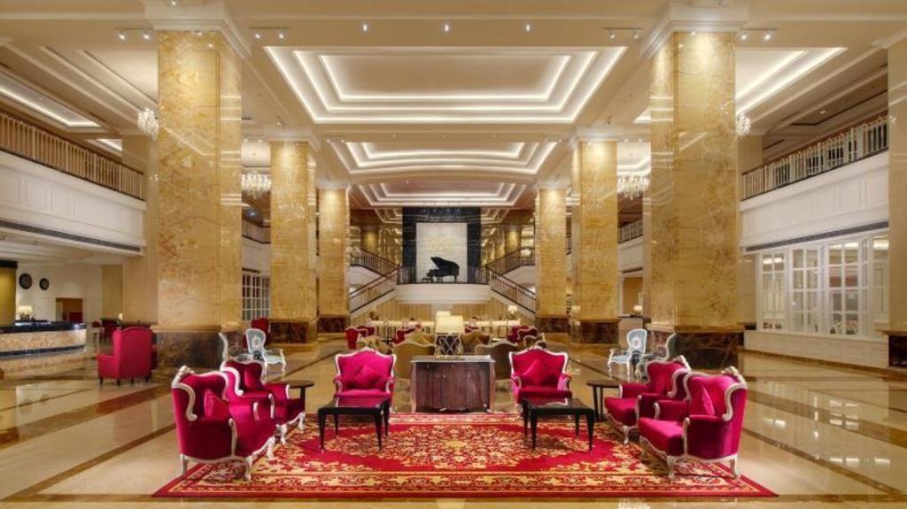 Adimulia Hotel Medan Exterior photo