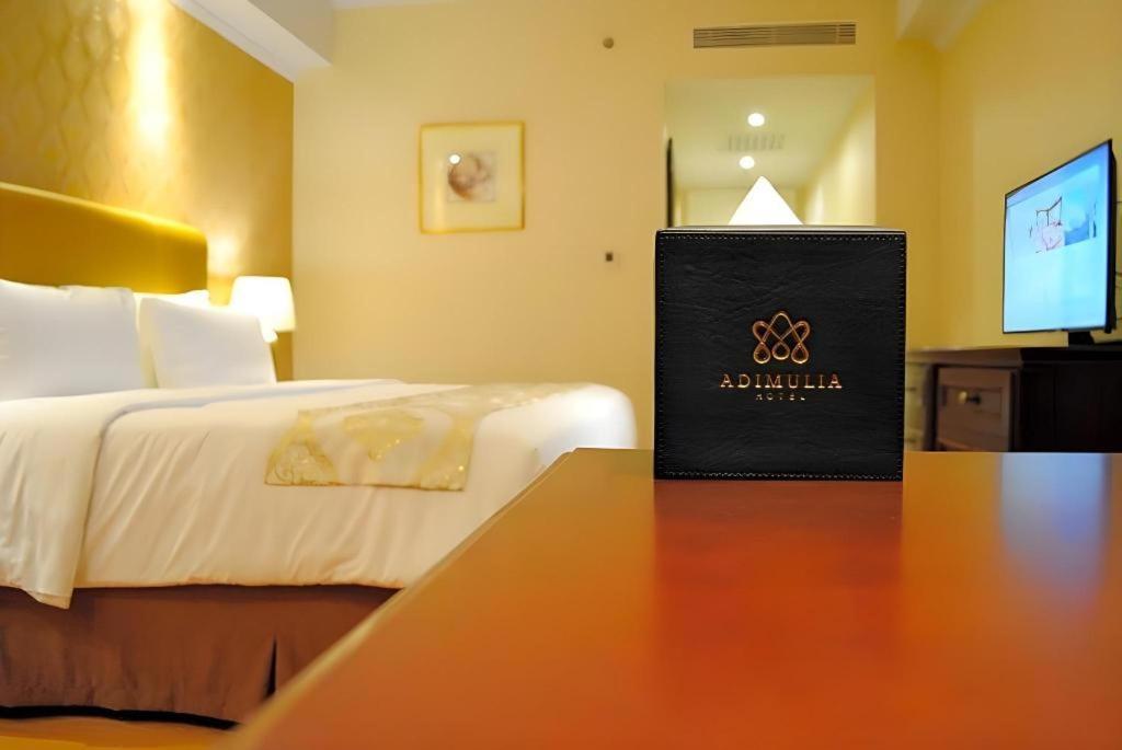 Adimulia Hotel Medan Exterior photo