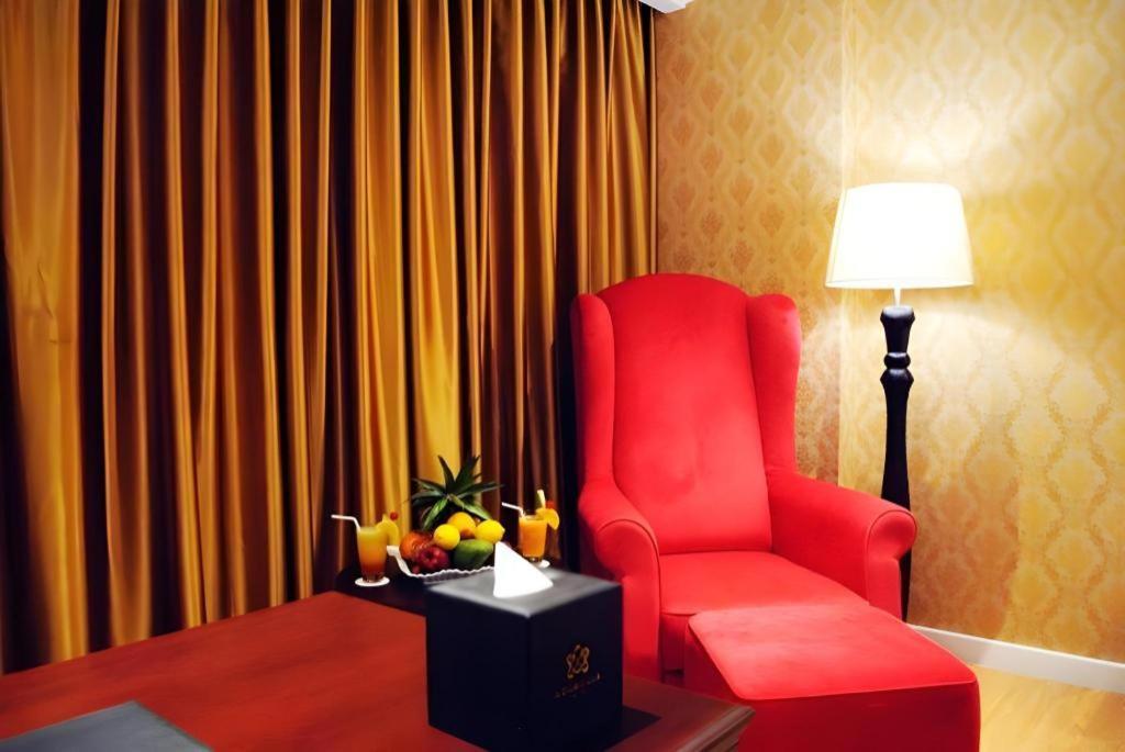 Adimulia Hotel Medan Exterior photo